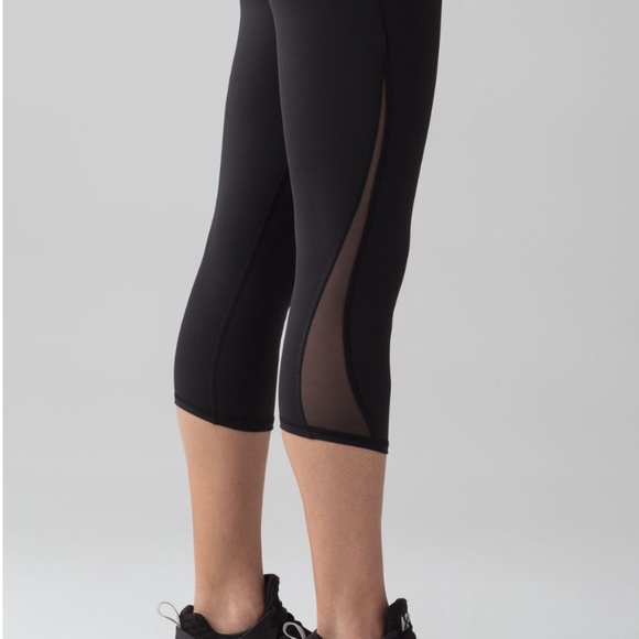 Lululemon Train Times Crop (17") - Black - Picture 3 of 7